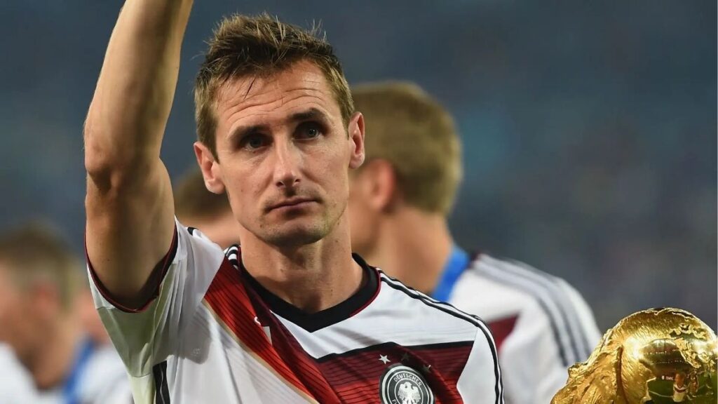Daftar Pemain Tertua yang Pernah Juara Piala Dunia